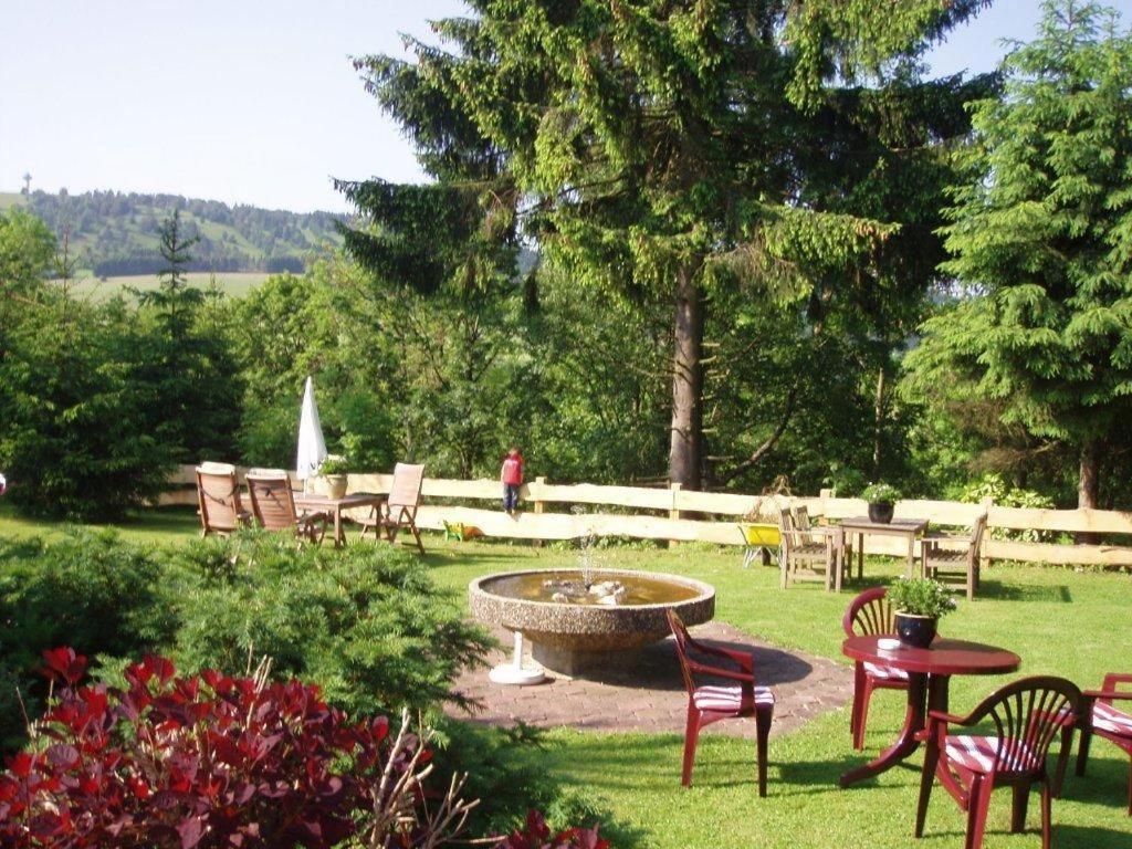 Pension Haus Am Hirschsprung Willingen (Upland) Exterior foto